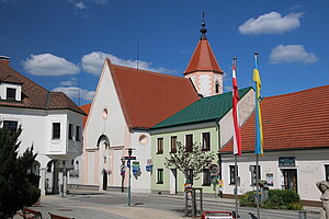 Zwettl, Schulgasse/Klostergasse, Bürgerspitalkirche hl. Martin,1438-48 errichtet